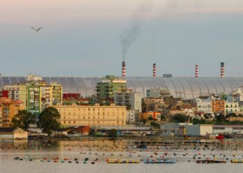 Ex Ilva, Meloni: “Tavolo con i sindacati a inizio settembre”