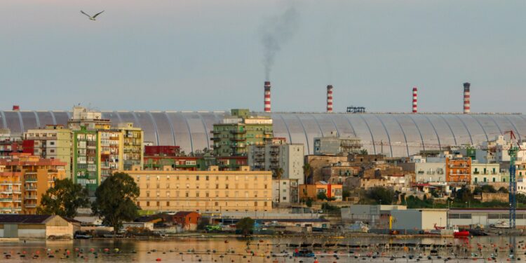 Ex Ilva, Meloni: “Tavolo con i sindacati a inizio settembre”