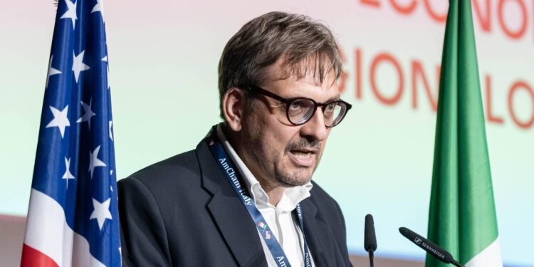 Guidesi: “Lombardia è prima regione manifatturiera d’Europa. Ma Ue deve cambiare passo”