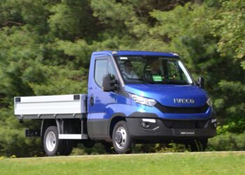 Il grande salto indiano: Tata rileva Iveco, mentre la Difesa è acquisita da Leonardo