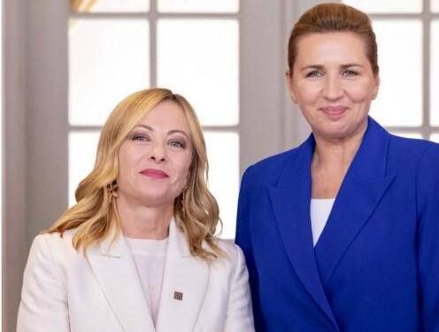 Meloni e la premier danese Frederiksen: “Unite per difendere Europa, no a immigrazione incontrollata”
