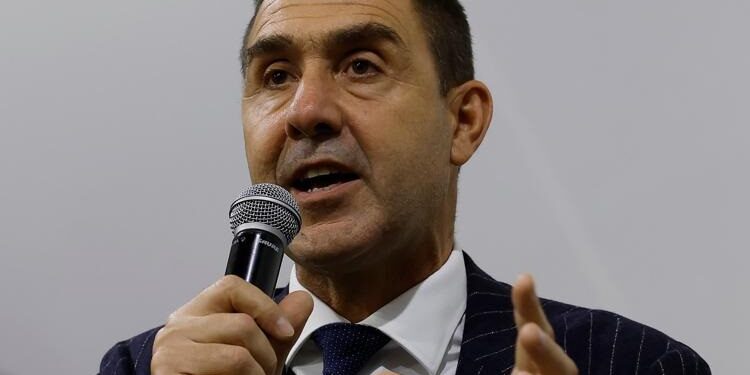 “Vannacci nella foiba di Basovizza”, la minaccia e la risposta del ‘generale’