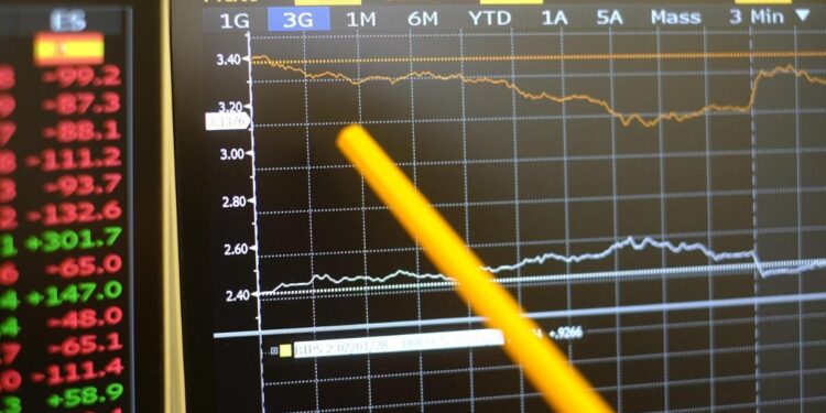 Spread Btp-Bund in calo a 78 punti, rendimento del decennale italiano al 3,94%