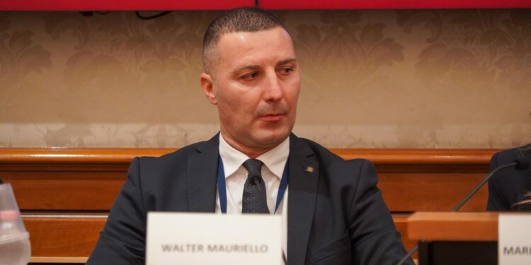 Migranti, Meritocrazia Italia: “Servono regole e vera solidarietà, il buonismo ha fallito”