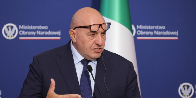 Crosetto contro Il Fatto: ‘l’Italia non è in guerra’