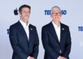 John Ternus nuovo Ceo di Apple, compenso da 58 milioni di dollari: quanto prenderà ora Tim Cook