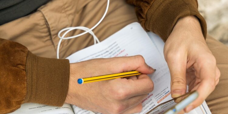 La privacy a scuola, dal tema in classe all’intelligenza artificiale