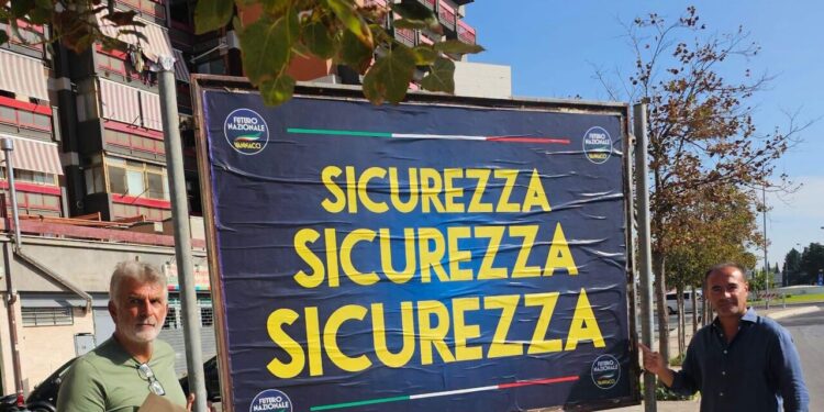 Manifesti di Futuro Nazionale a Bari su sicurezza e remigrazione nel giorno della festa di FdI