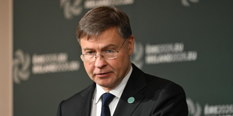Dombrovskis, ‘sugli asset russi aperti a diverse opzioni’
