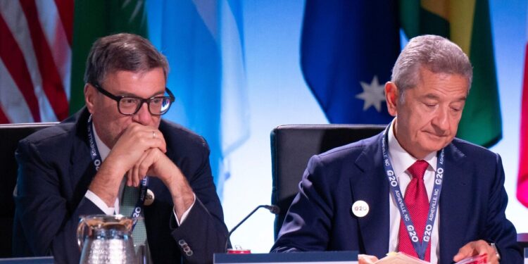 Giorgetti a Cernobbio: ‘Quest’anno il Pil potrebbe avvicinarsi all’1%’