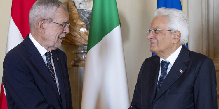 Mattarella a Merano per l’autonomia di Trento e Bolzano: ‘Non si è stranieri in casa propria’