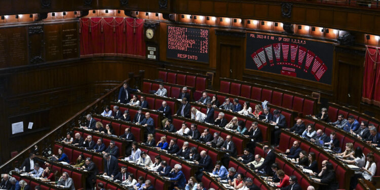 L.elettorale: 229 no 151 sì, la maggioranza supera lo scoglio delle pregiudiziali