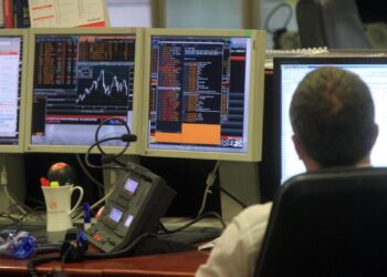 Spread in leggero aumento a 111 punti base, i rendimenti nel giorno dell’asta