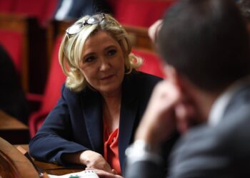 Ucraina, Le Pen: “Francia non fornirà più aiuti finanziari a Kiev”