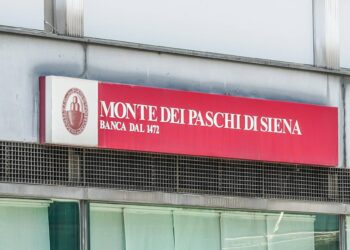 Mps, dal cda no al rilancio di Intesa: “Premio resta inferiore alla media”