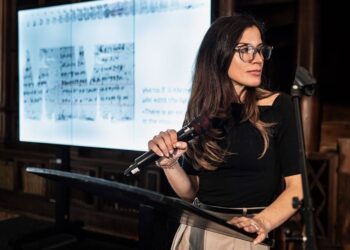 I segreti della biblioteca perduta di Ercolano: raggi X e AI per leggere ciò che non può essere aperto