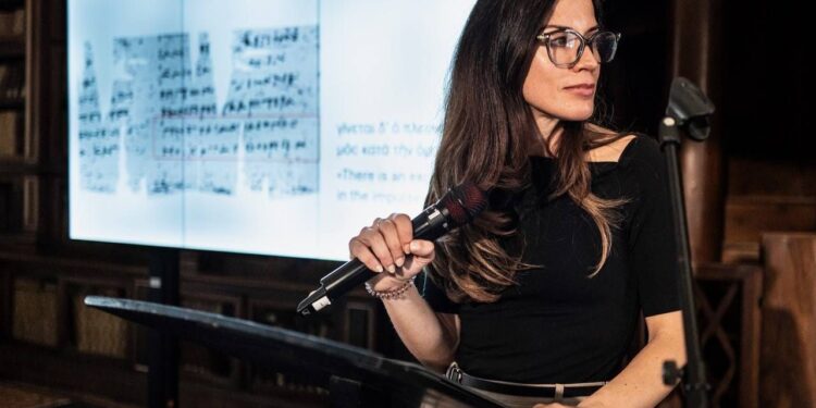 I segreti della biblioteca perduta di Ercolano: raggi X e AI per leggere ciò che non può essere aperto