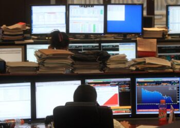 Spread del 16 ottobre in calo a 107 punti, Btp sotto il 4,50% di rendimento